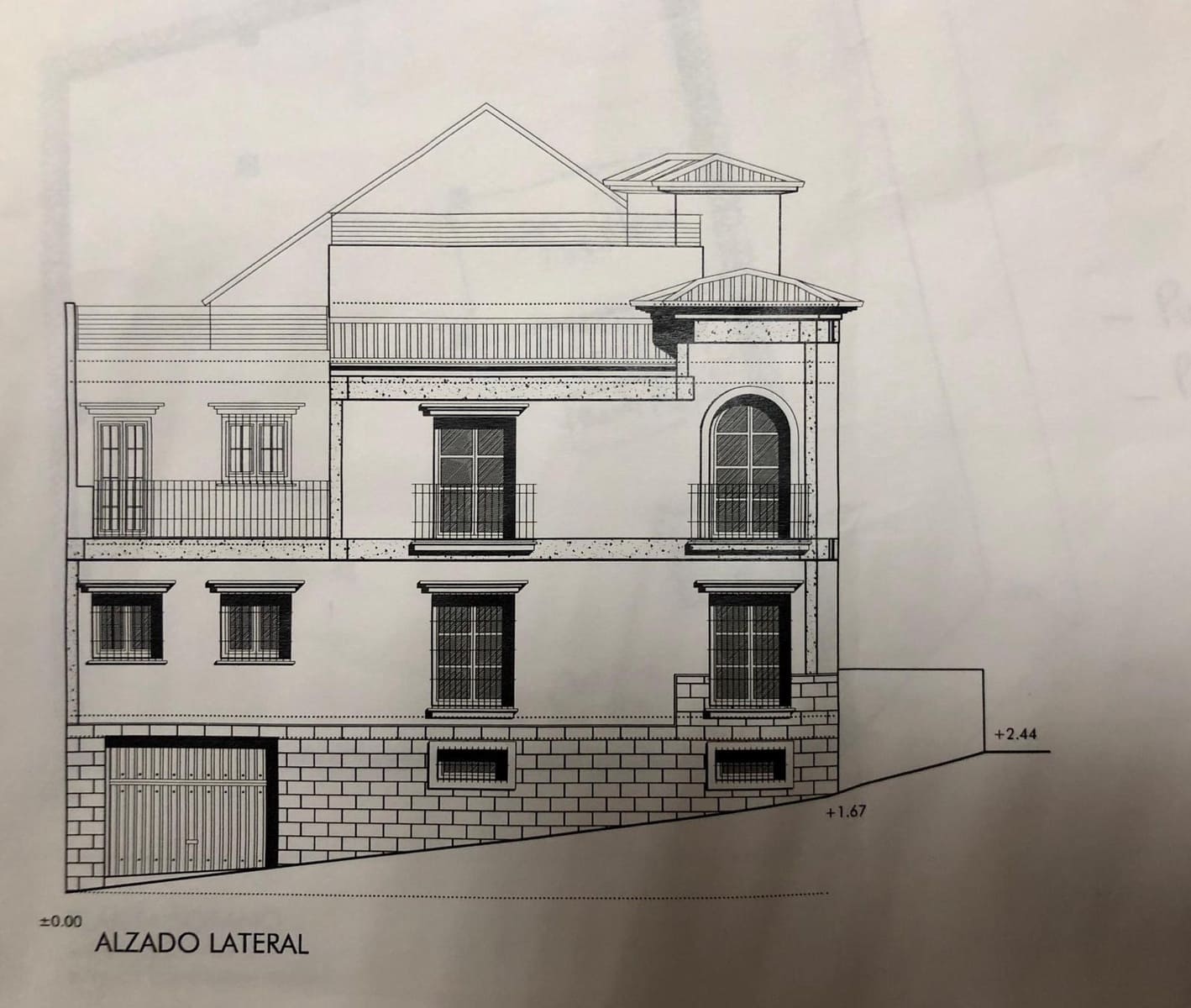 7 makuuhuone Huvila myytävänä paikassa Villanueva de la Concepcion mukana uima-altaan 
autotalli - 595 000 € (Ref: 10019275)