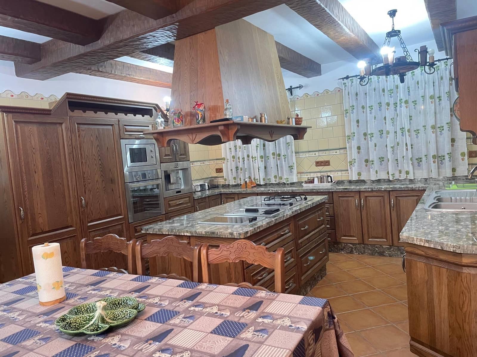 7 makuuhuone Huvila myytävänä paikassa Villanueva de la Concepcion mukana uima-altaan 
autotalli - 595 000 € (Ref: 10019275)