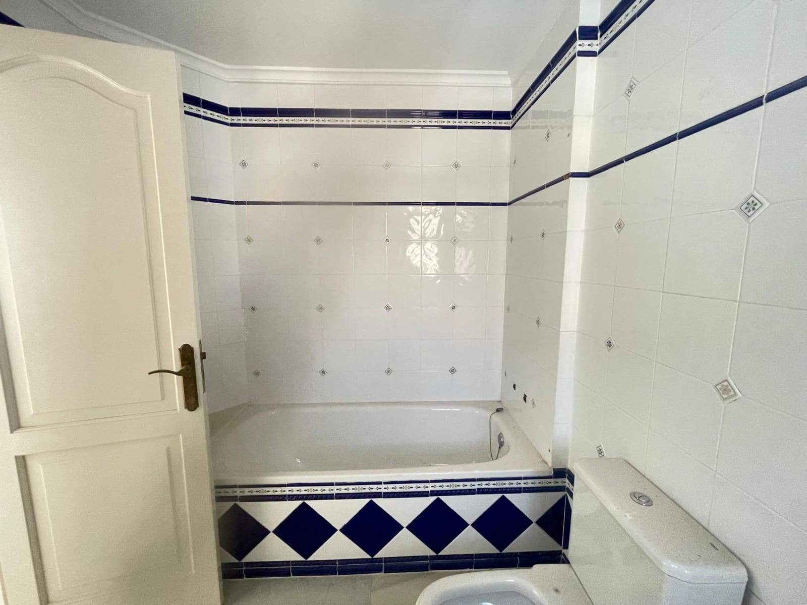 3 bedroom Terraced Villa for sale in Arroyo de la Miel with pool garage - € 470,000 (Ref: 10019276)