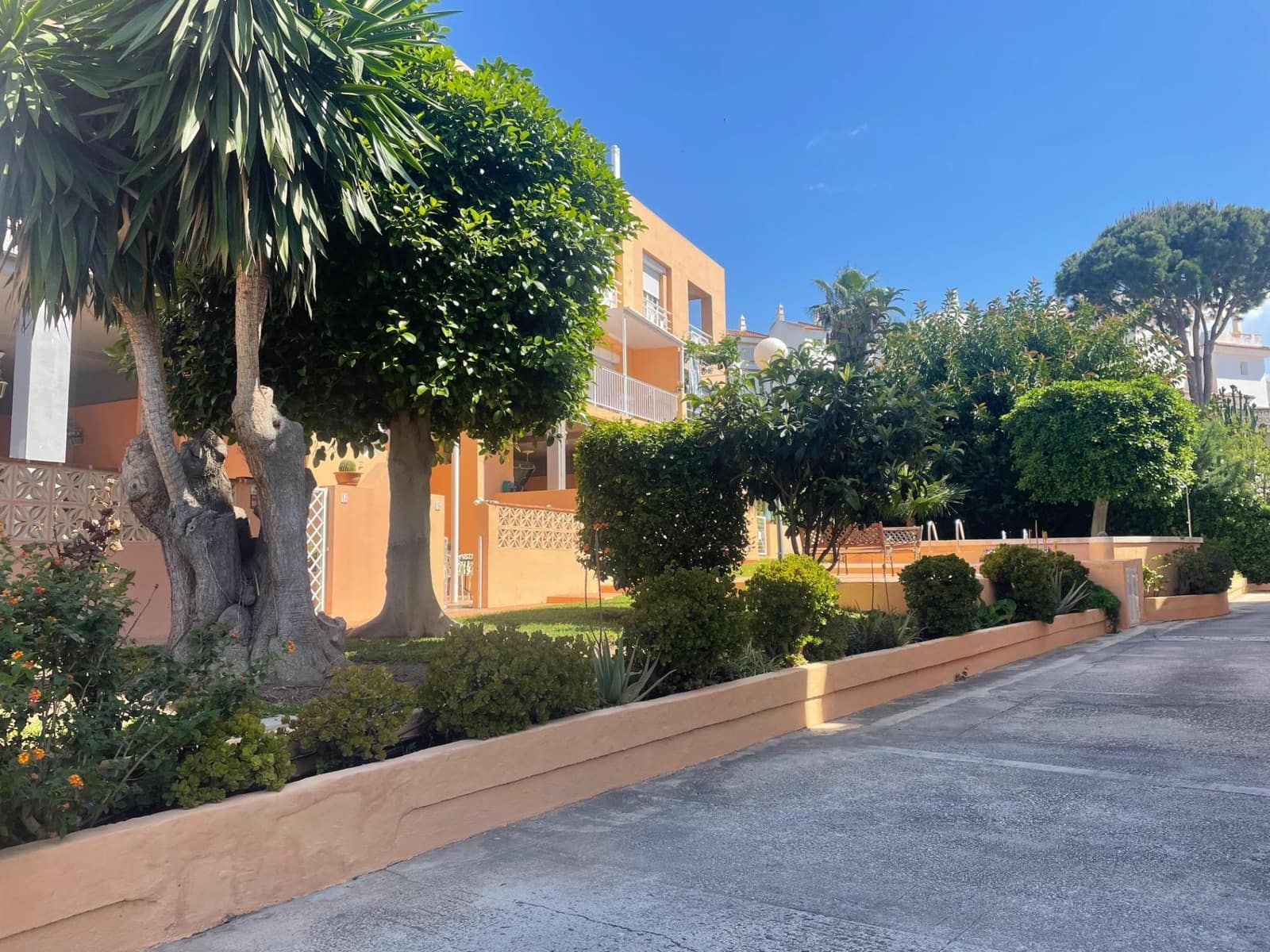 3 bedroom Terraced Villa for sale in Arroyo de la Miel with pool garage - € 449,000 (Ref: 10019276)