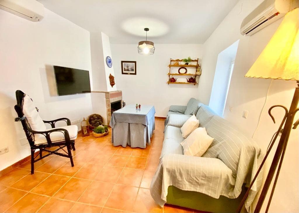 4 makuuhuone Rivitalo myytävänä paikassa Istan - 269 000 € (Ref: 10019277)
