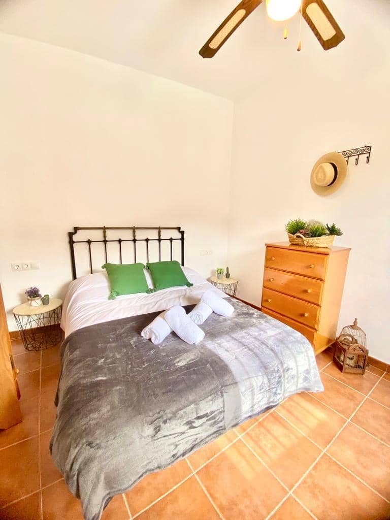 4 makuuhuone Rivitalo myytävänä paikassa Istan - 269 000 € (Ref: 10019277)