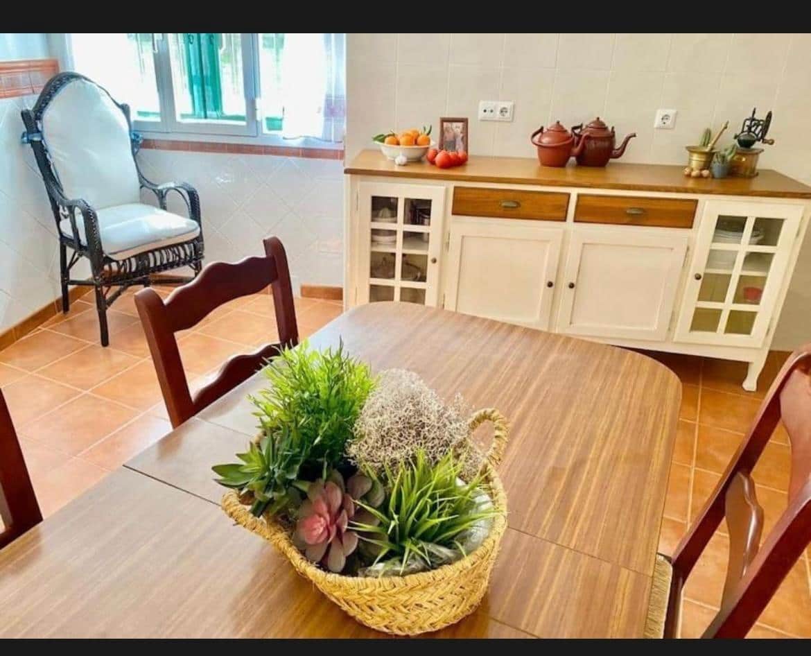 4 makuuhuone Rivitalo myytävänä paikassa Istan - 269 000 € (Ref: 10019277)