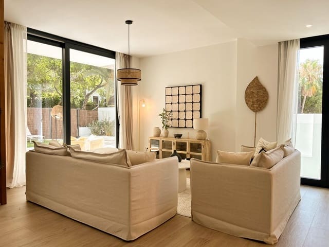 3 soveværelse Villa til salg i Málaga by med swimmingpool garage - € 1.750.000 (Ref: 10019280)