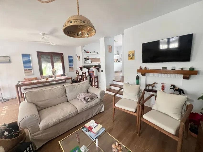 4 bedroom Semi-detached Villa for sale in Torremolinos with garage - € 589,000 (Ref: 10019281)