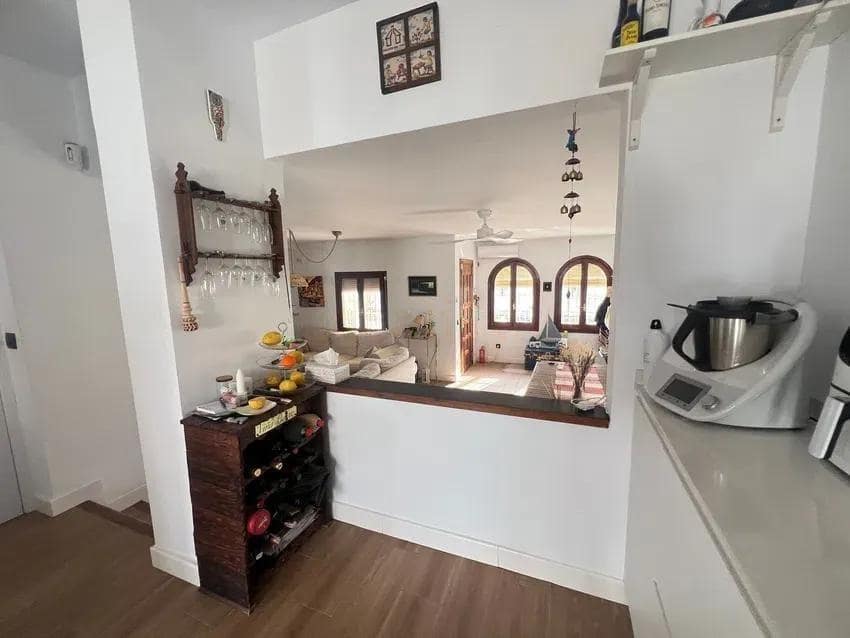 4 bedroom Semi-detached Villa for sale in Torremolinos with garage - € 589,000 (Ref: 10019281)