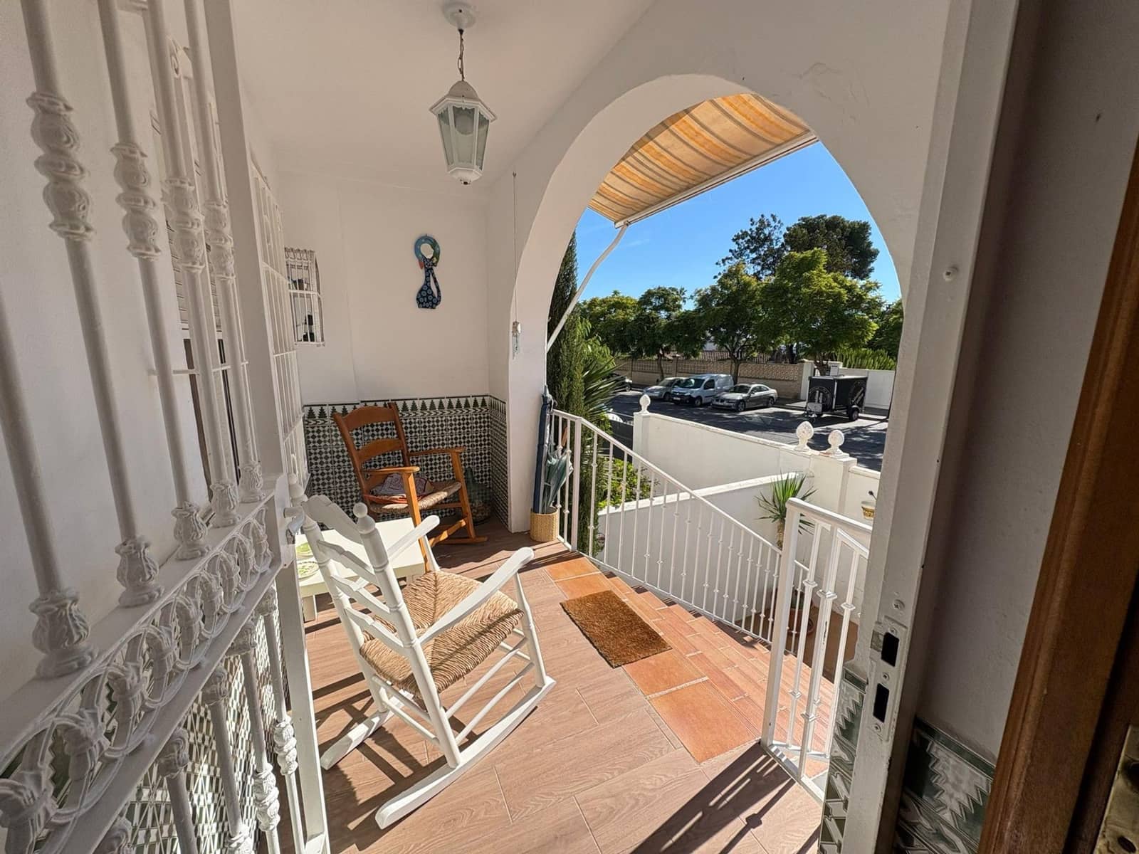 4 bedroom Semi-detached Villa for sale in Torremolinos with garage - € 589,000 (Ref: 10019281)