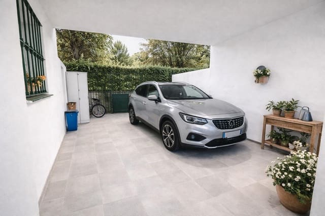 5 slaapkamer Rijtjeshuis te koop in Los Boliches , Fuengirola met zwembad - € 470.000 (Ref: 10019282)
