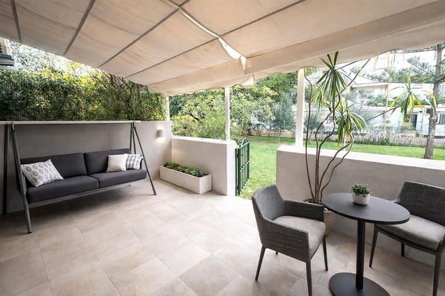 5 slaapkamer Rijtjeshuis te koop in Los Boliches , Fuengirola met zwembad - € 470.000 (Ref: 10019282)