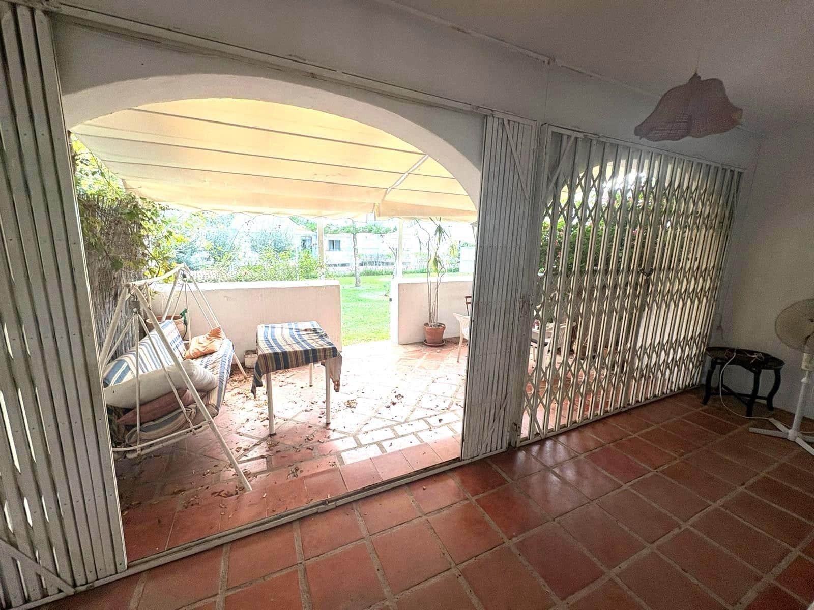 5 slaapkamer Rijtjeshuis te koop in Fuengirola met zwembad - € 470.000 (Ref: 10019282)