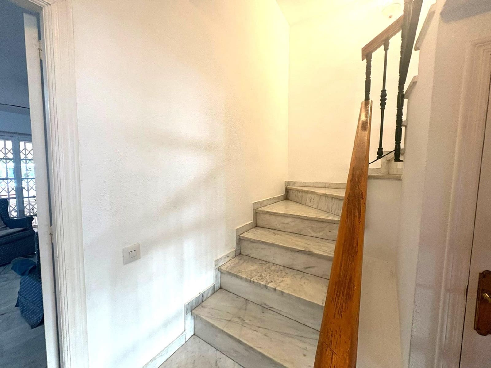 5 slaapkamer Rijtjeshuis te koop in Fuengirola met zwembad - € 470.000 (Ref: 10019282)