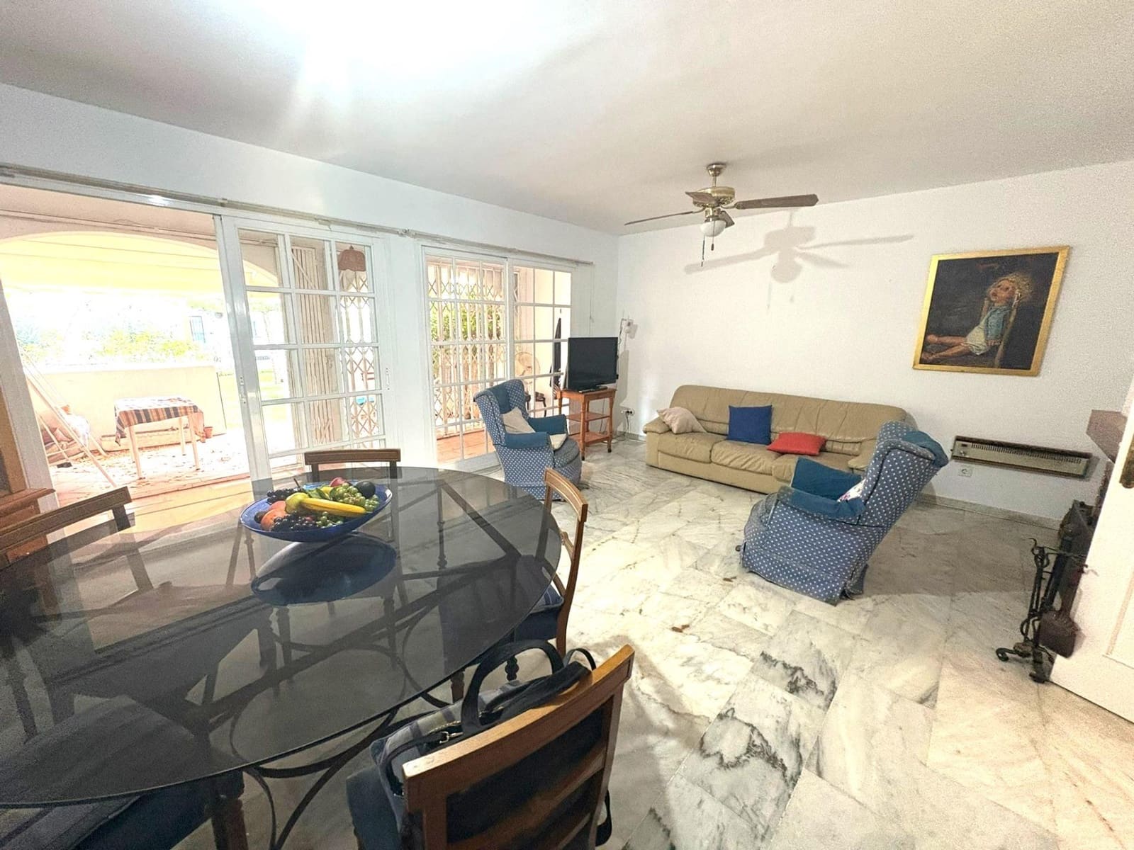 5 slaapkamer Rijtjeshuis te koop in Fuengirola met zwembad - € 470.000 (Ref: 10019282)