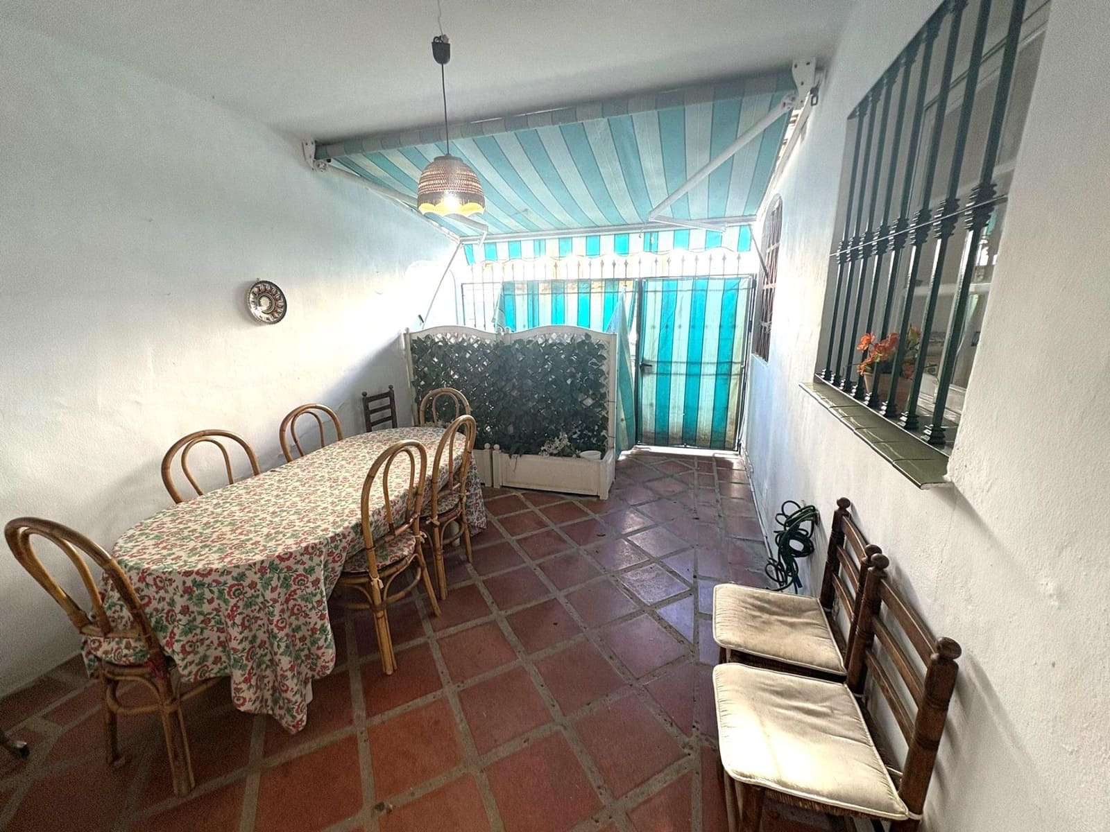 5 slaapkamer Rijtjeshuis te koop in Fuengirola met zwembad - € 470.000 (Ref: 10019282)