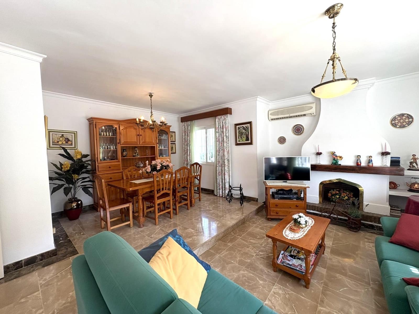 4 chambre Villa/Maison à vendre à Alhaurin de la Torre avec garage - 799 000 € (Ref: 10019283)
