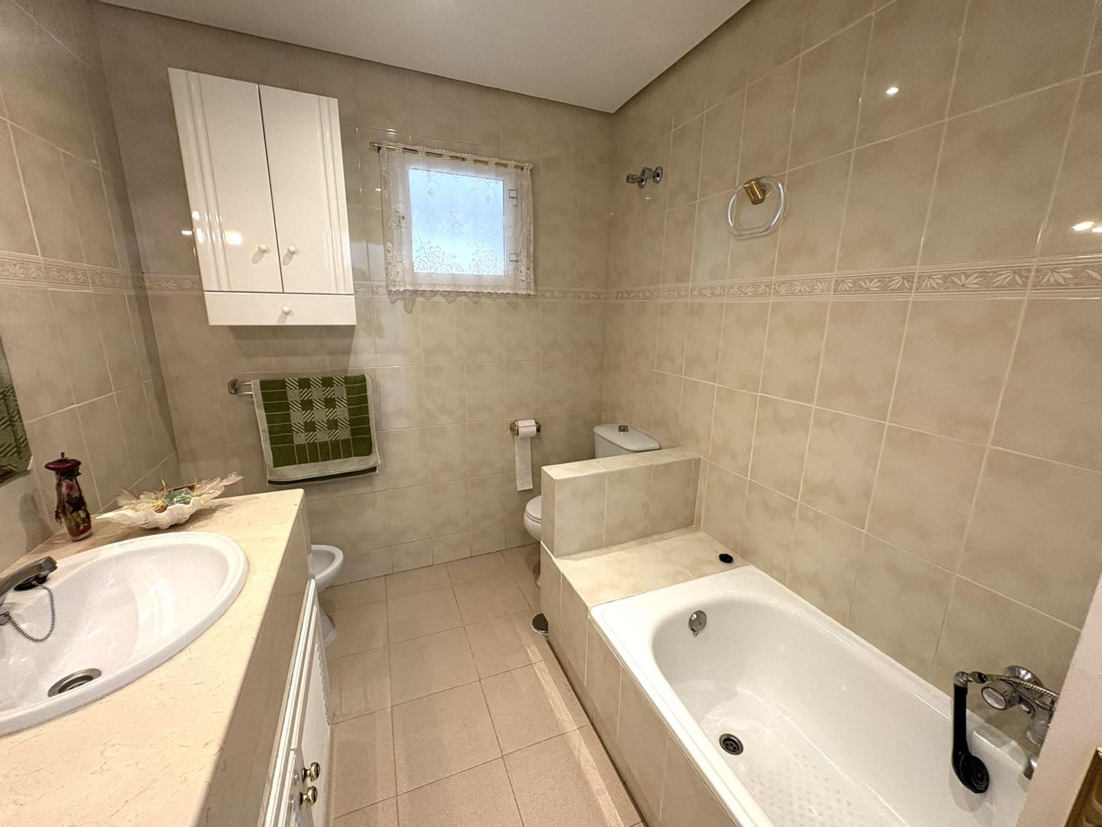 4 chambre Villa/Maison à vendre à Alhaurin de la Torre avec garage - 799 000 € (Ref: 10019283)