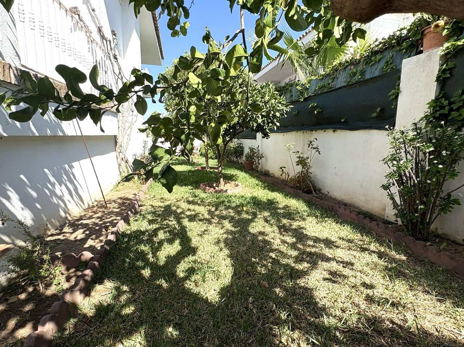 4 chambre Villa/Maison à vendre à Alhaurin de la Torre avec garage - 799 000 € (Ref: 10019283)