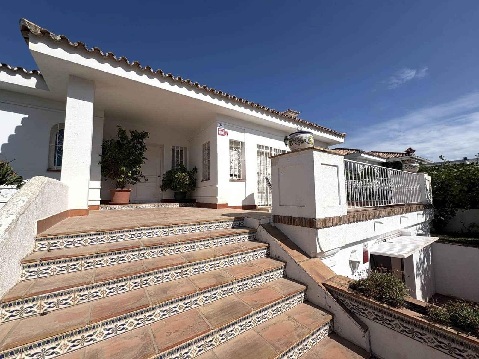 4 chambre Villa/Maison à vendre à Alhaurin de la Torre avec garage - 799 000 € (Ref: 10019283)