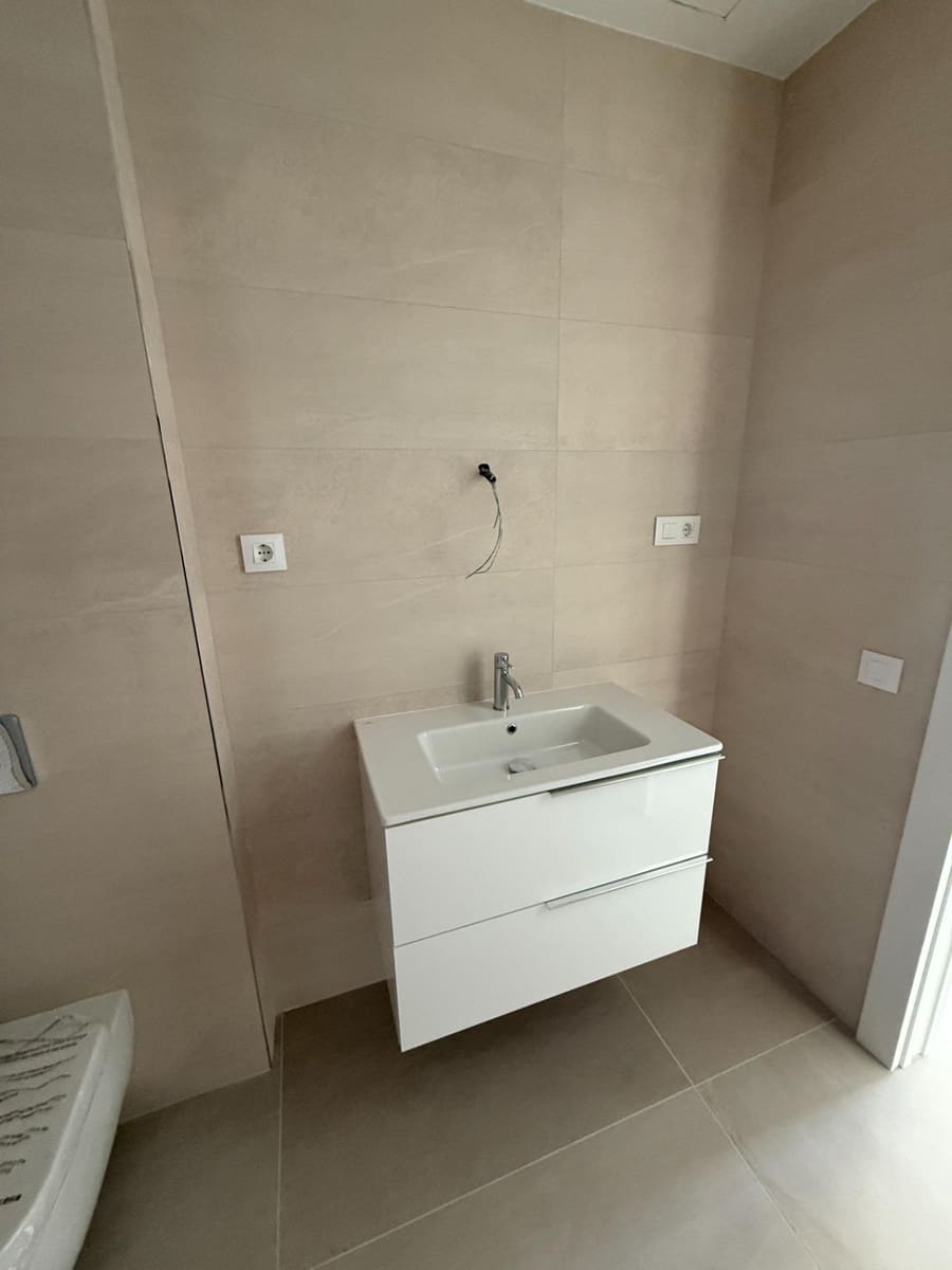 3 bedroom Penthouse for sale in Estepona with pool - € 1,100,000 (Ref: 10019285)
