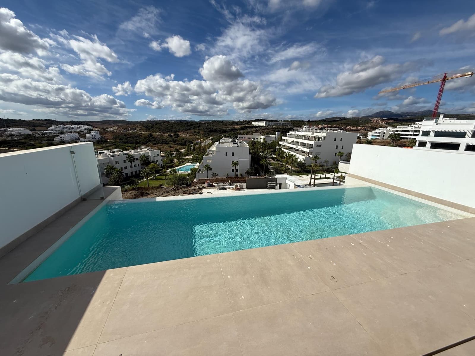 3 bedroom Penthouse for sale in Estepona with pool - € 1,100,000 (Ref: 10019285)