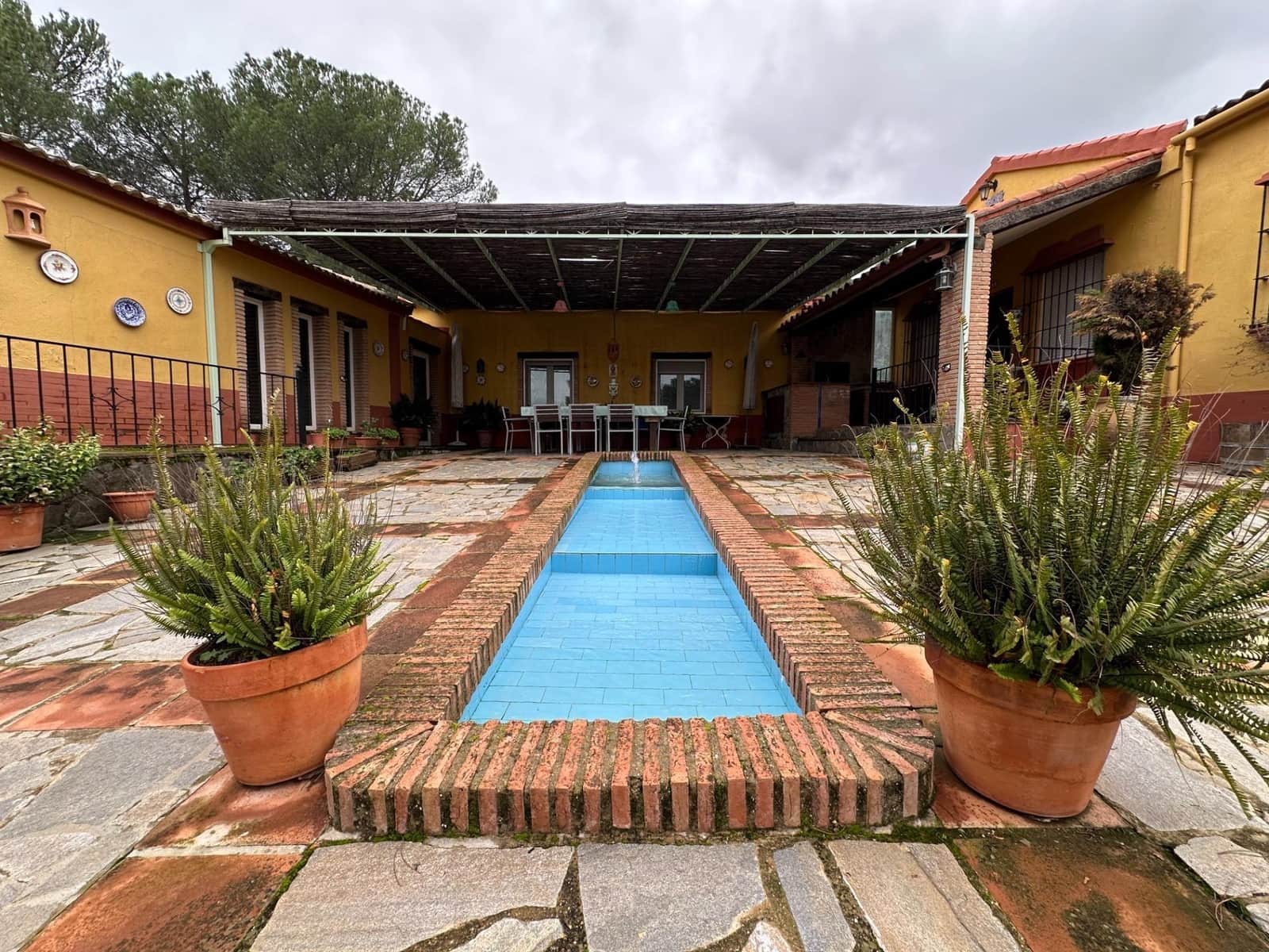 7 bedroom Finca/Country House for sale in Villaviciosa de Cordoba - € 490,000 (Ref: 10019286)
