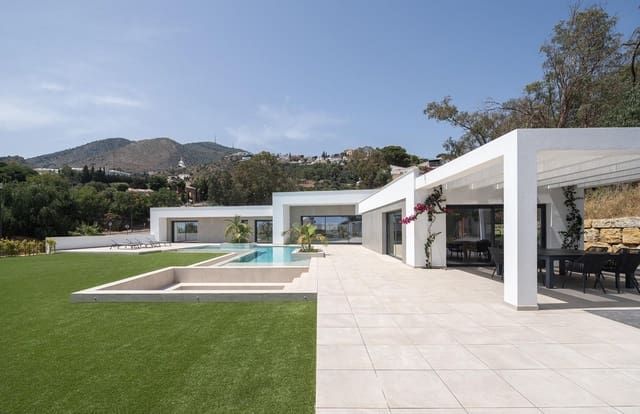 5 chambre Villa/Maison à vendre à Benalmádena avec piscine garage - 4 500 000 € (Ref: 10019287)