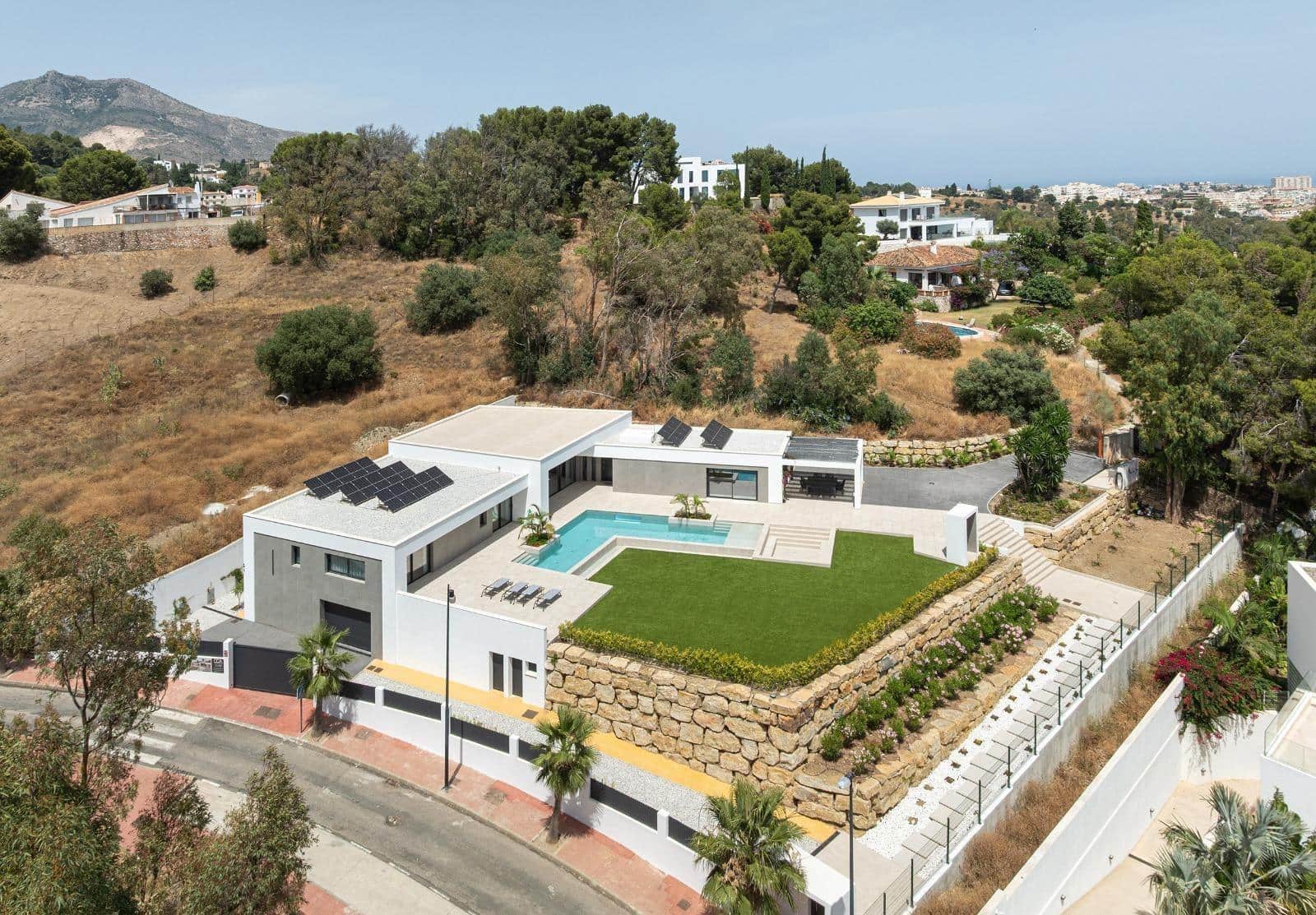 5 chambre Villa/Maison à vendre à Benalmadena avec piscine garage - 4 500 000 € (Ref: 10019287)