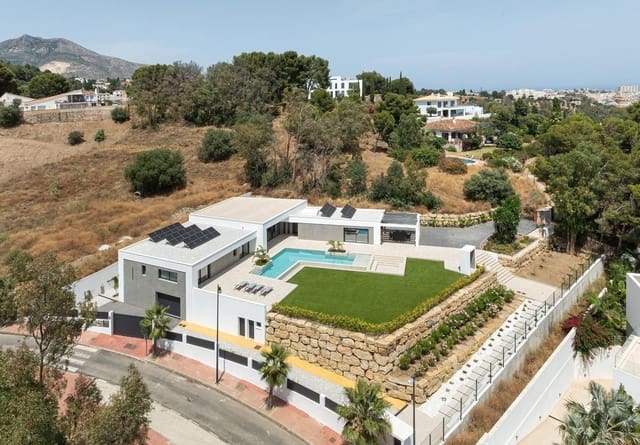 5 chambre Villa/Maison à vendre à Benalmádena avec piscine garage - 4 500 000 € (Ref: 10019287)