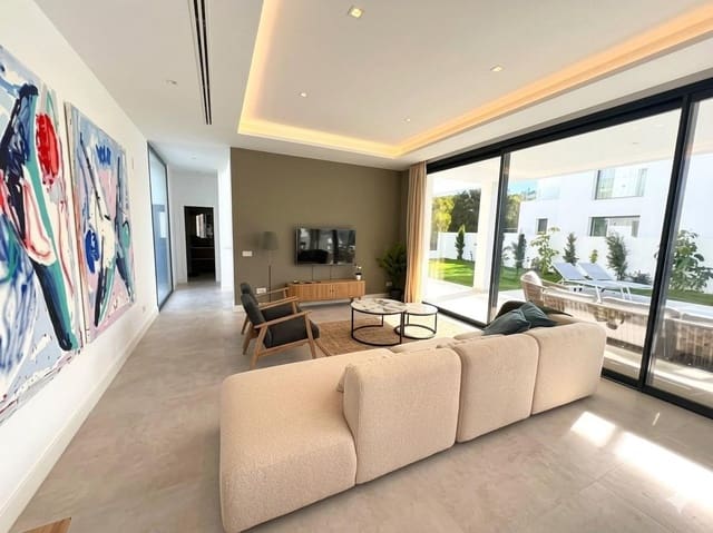 6 bedroom Villa for sale in Atalaya-Isdabe, Estepona with pool garage - € 1,900,000 (Ref: 10019290)