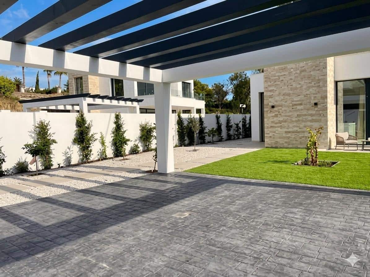 6 bedroom Villa for sale in Atalaya-Isdabe with pool garage - € 1,900,000 (Ref: 10019290)