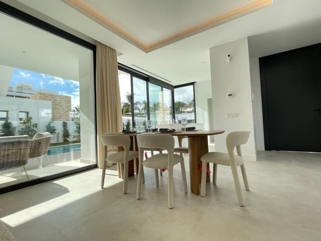 6 bedroom Villa for sale in Atalaya-Isdabe, Estepona with pool garage - € 1,900,000 (Ref: 10019290)