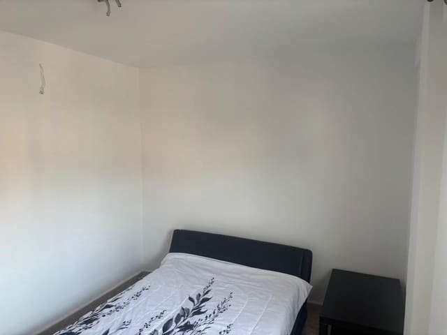 3 bedroom Apartment for sale in Ciudad Jardín, Málaga city - € 276,000 (Ref: 10019294)