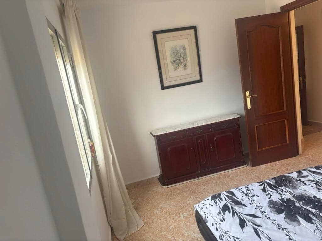 3 bedroom Apartment for sale in Malaga city - € 276,000 (Ref: 10019294)