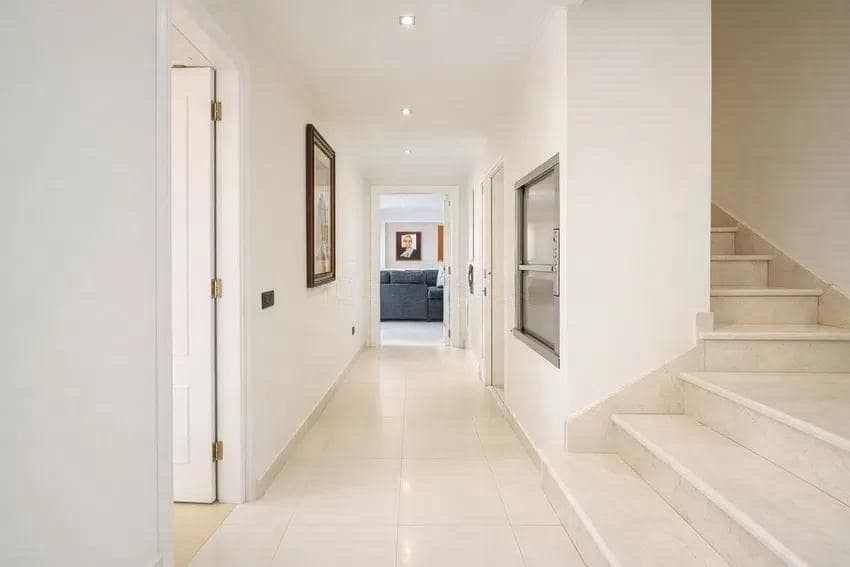 4 makuuhuone Paritalo myytävänä paikassa Puerto de la Torre mukana 
autotalli - 2 740 000 € (Ref: 10019296)