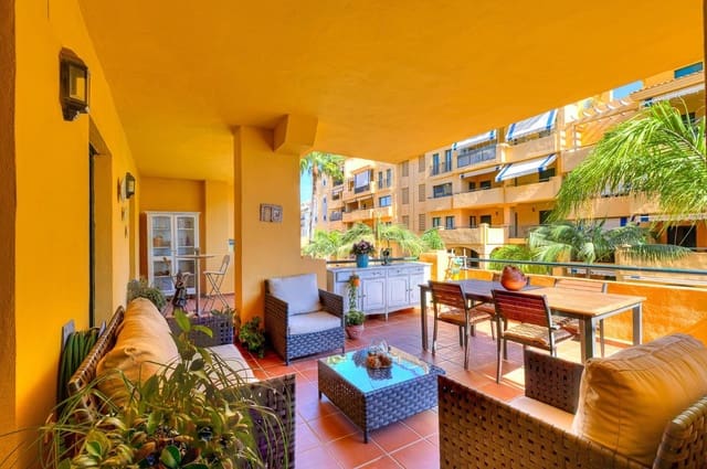 3 soveværelse Lejlighed til salg i San Pedro de Alcantara, Marbella med garage - € 690.000 (Ref: 10019298)