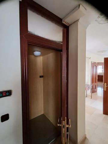 5 chambre Appartement à vendre à Alhaurín de la Torre avec garage - 740 000 € (Ref: 10019304)