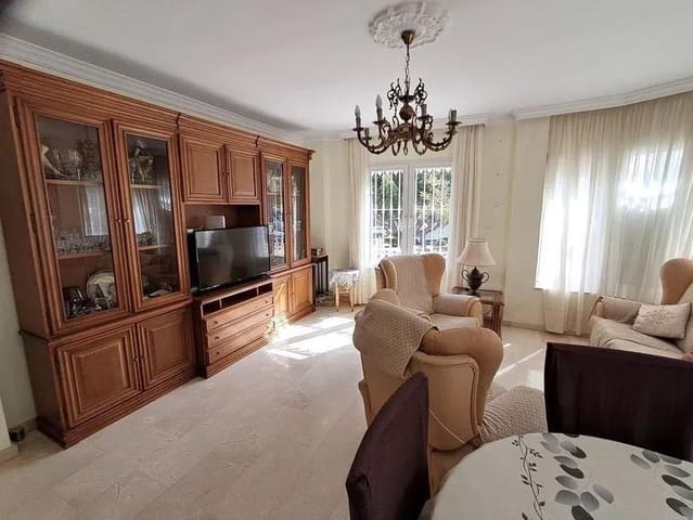 5 chambre Appartement à vendre à Alhaurín de la Torre avec garage - 740 000 € (Ref: 10019304)