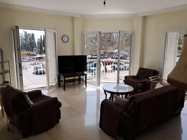 5 chambre Appartement à vendre à Alhaurín de la Torre avec garage - 740 000 € (Ref: 10019304)