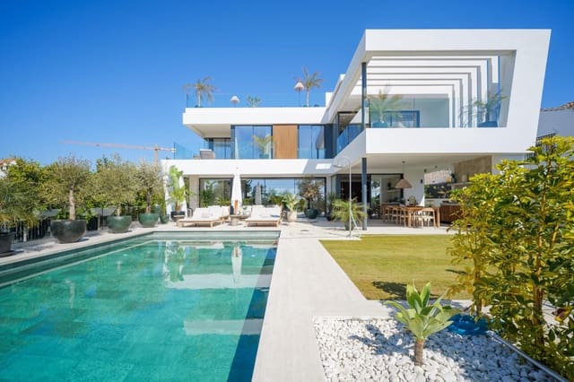 4 bedroom Villa for sale in Marbella with pool garage - € 3,750,000 (Ref: 10019305)