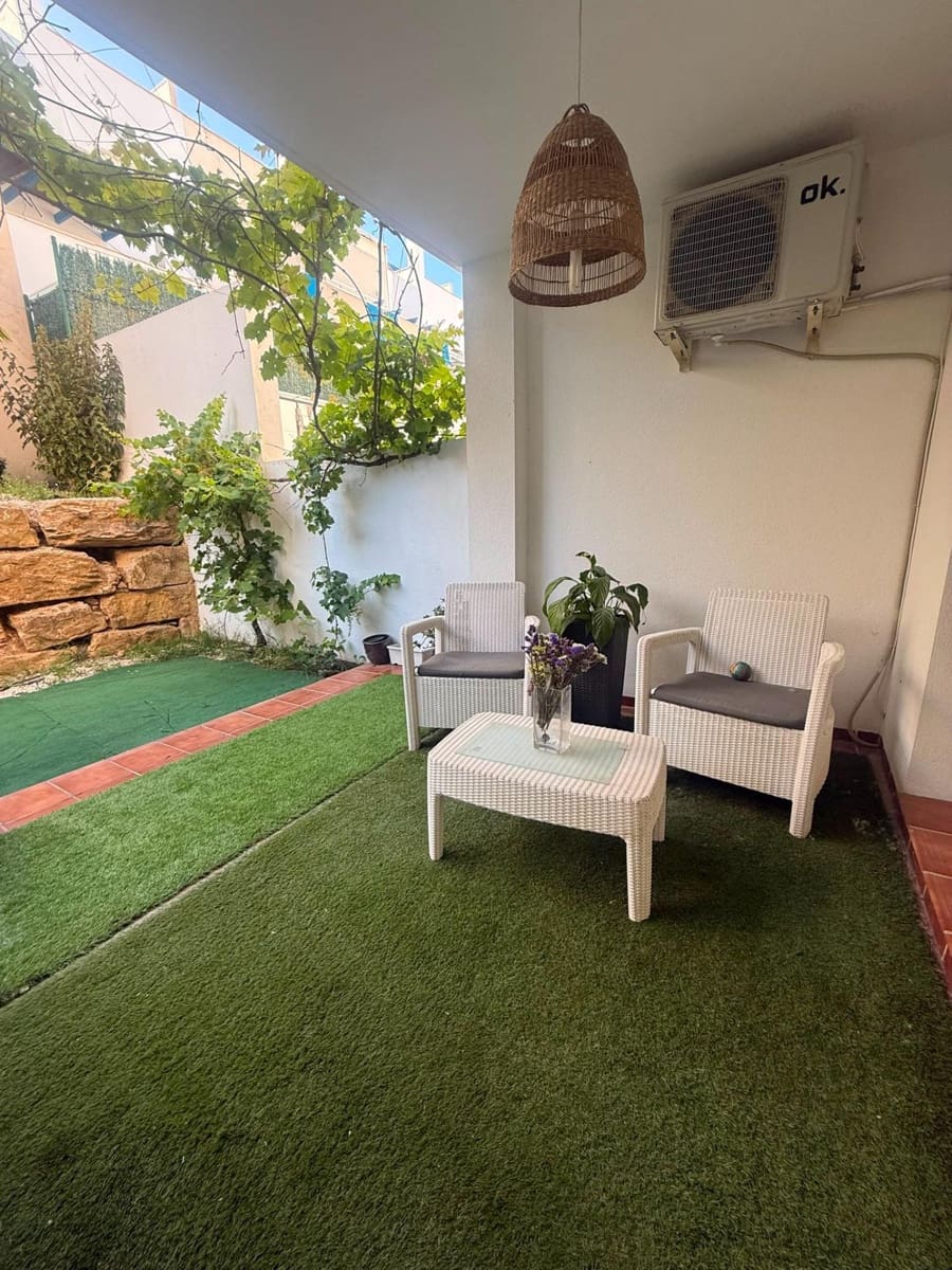 4 chambre Villa/Maison Mitoyenne à vendre à Torremolinos avec piscine garage - 599 000 € (Ref: 10019317)