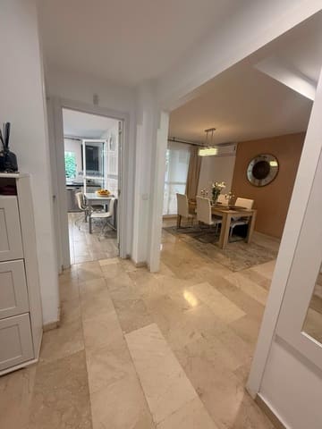 4 chambre Villa/Maison Mitoyenne à vendre à Torremolinos avec piscine garage - 599 000 € (Ref: 10019317)