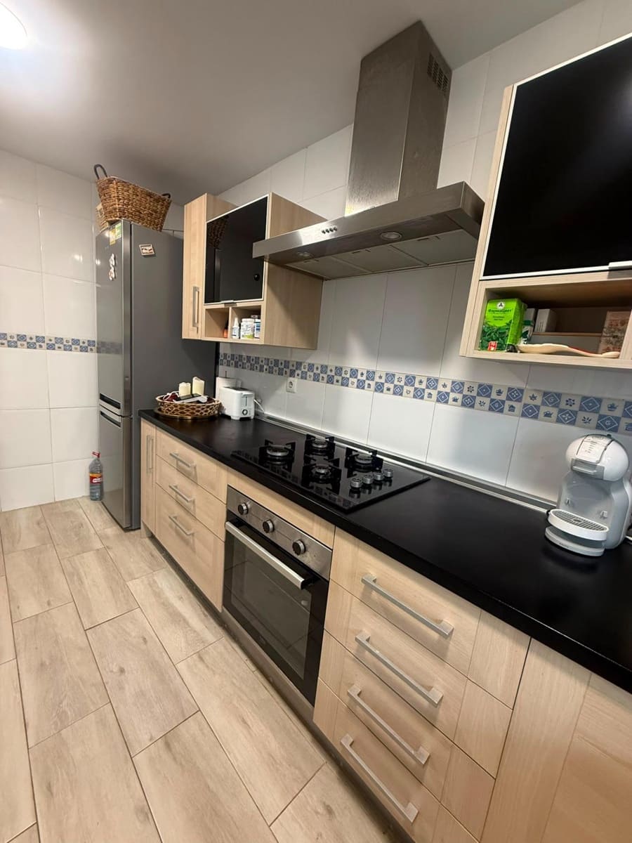 4 chambre Villa/Maison Mitoyenne à vendre à Torremolinos avec piscine garage - 599 000 € (Ref: 10019317)