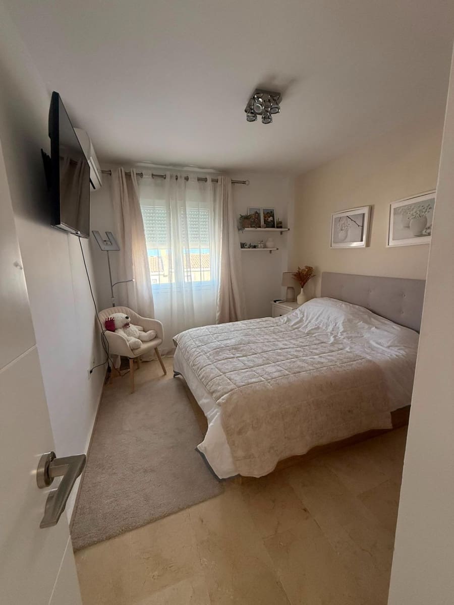 4 chambre Villa/Maison Mitoyenne à vendre à Torremolinos avec piscine garage - 599 000 € (Ref: 10019317)