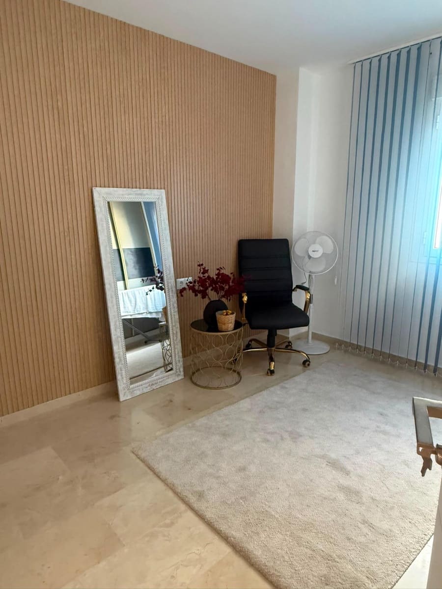 4 chambre Villa/Maison Mitoyenne à vendre à Torremolinos avec piscine garage - 599 000 € (Ref: 10019317)