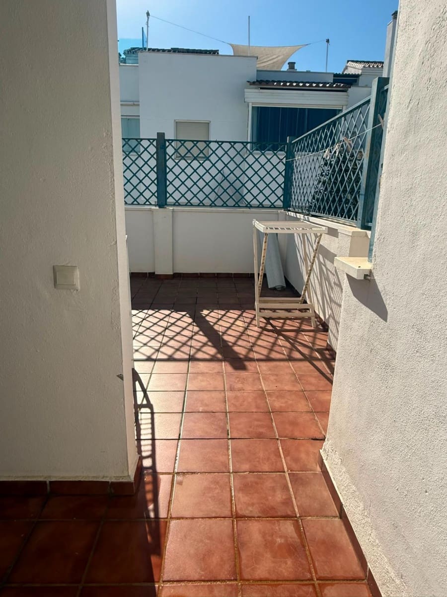 4 chambre Villa/Maison Mitoyenne à vendre à Torremolinos avec piscine garage - 599 000 € (Ref: 10019317)