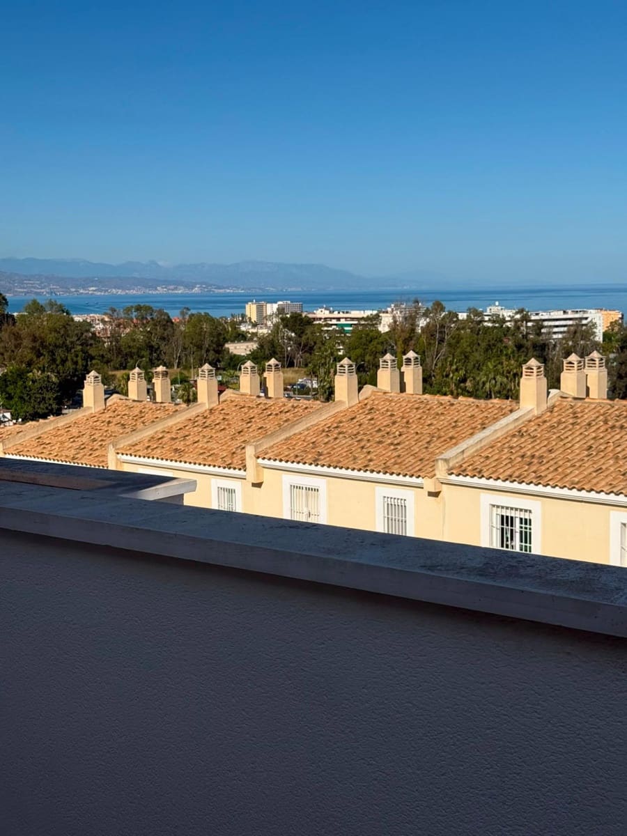 4 chambre Villa/Maison Mitoyenne à vendre à Torremolinos avec piscine garage - 599 000 € (Ref: 10019317)