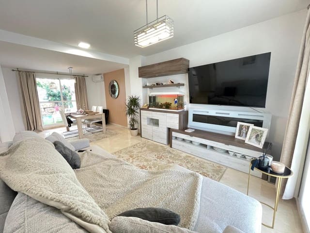4 sovrum Radhus till salu i Torremolinos med pool garage - 599 000 € (Ref: 10019317)