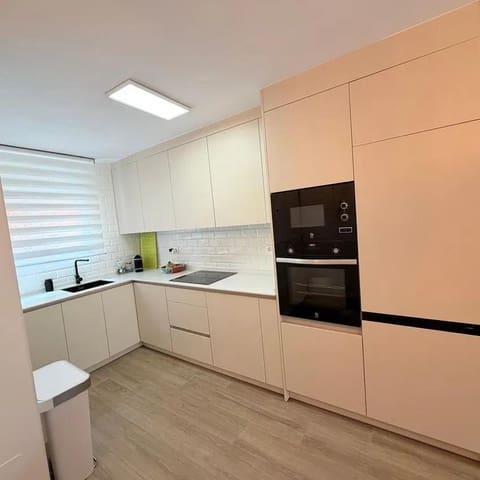2 makuuhuone Kattohuoneisto myytävänä paikassa La Reserva, Marbella mukana uima-altaan 
autotalli - 450 000 € (Ref: 10019319)
