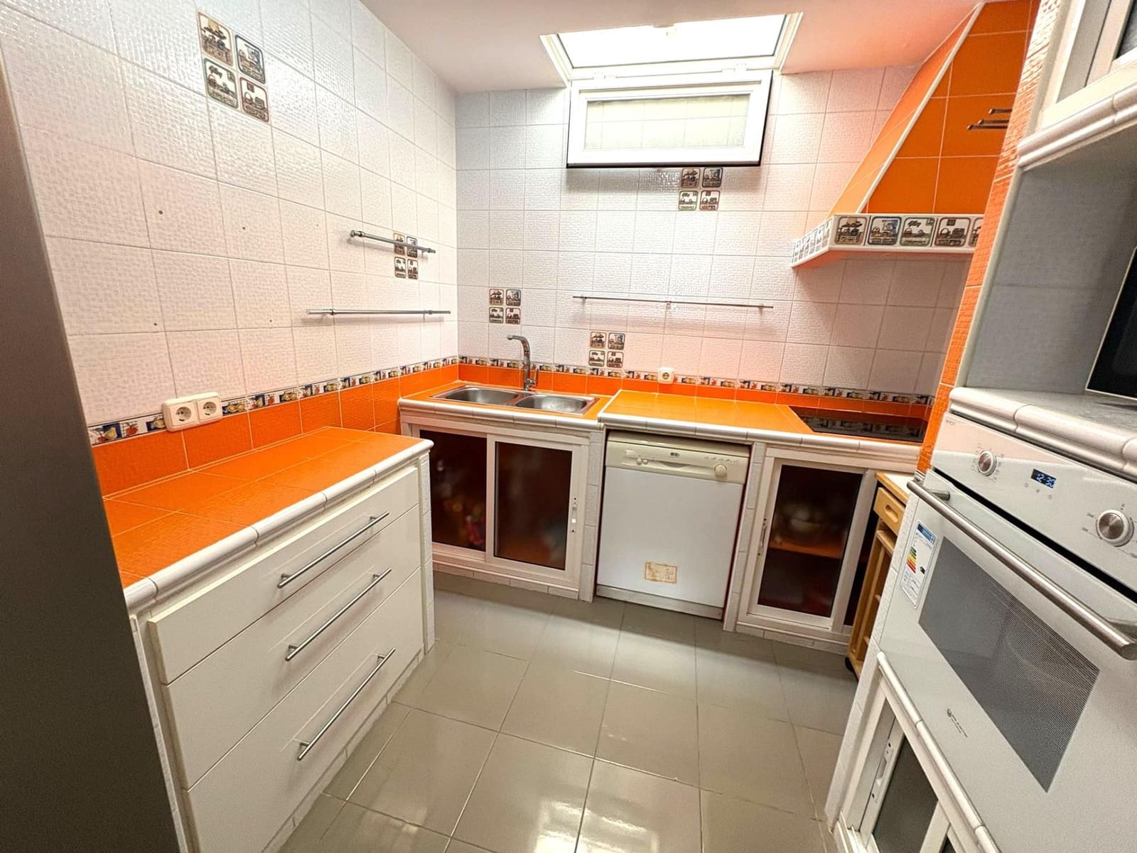 3 bedroom Terraced Villa for sale in Malaga city - € 335,000 (Ref: 10019321)