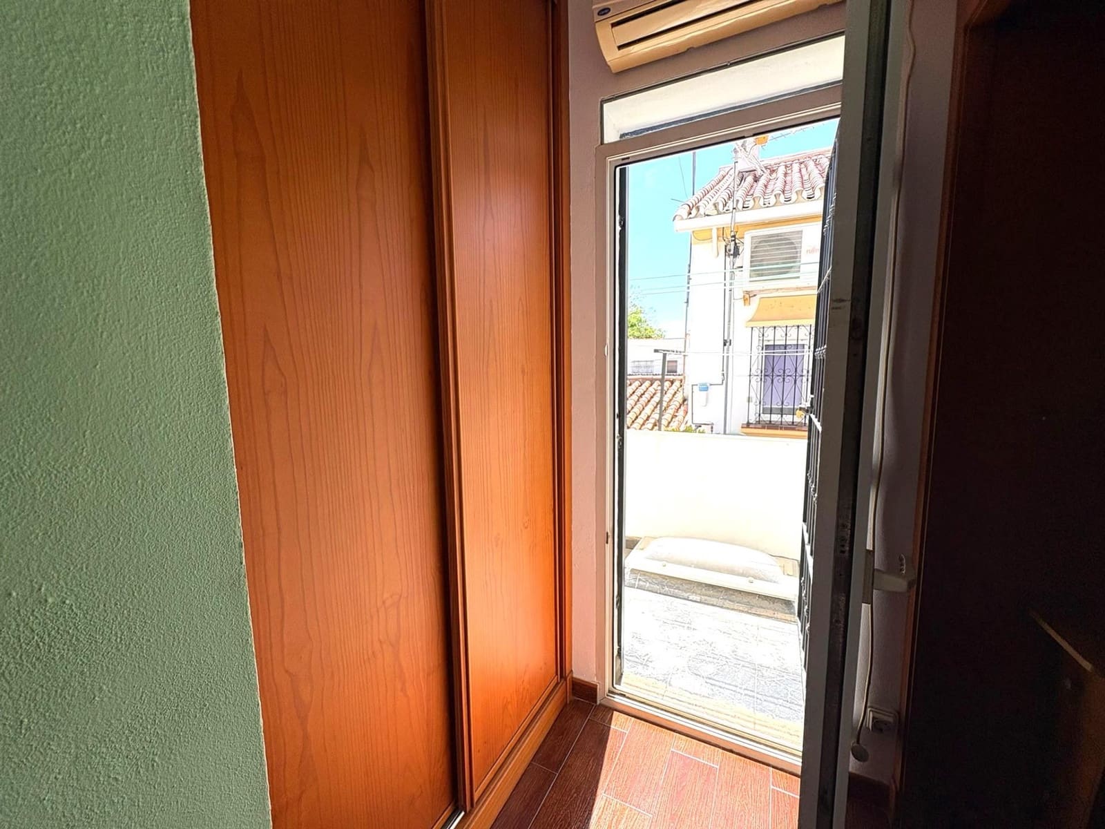 3 bedroom Terraced Villa for sale in Malaga city - € 335,000 (Ref: 10019321)