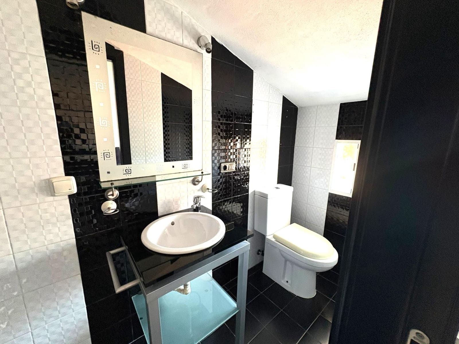3 bedroom Terraced Villa for sale in Malaga city - € 335,000 (Ref: 10019321)